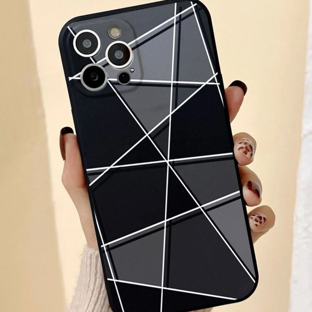Black geometric print iPhone 13 pro max case